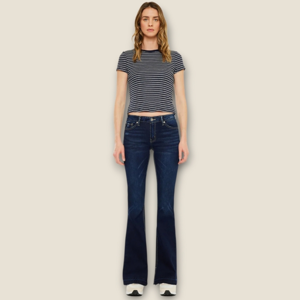 NWT KANCAN Los Angeles Heidi Midrise Flare Jeans Distressed Dark Wash 30